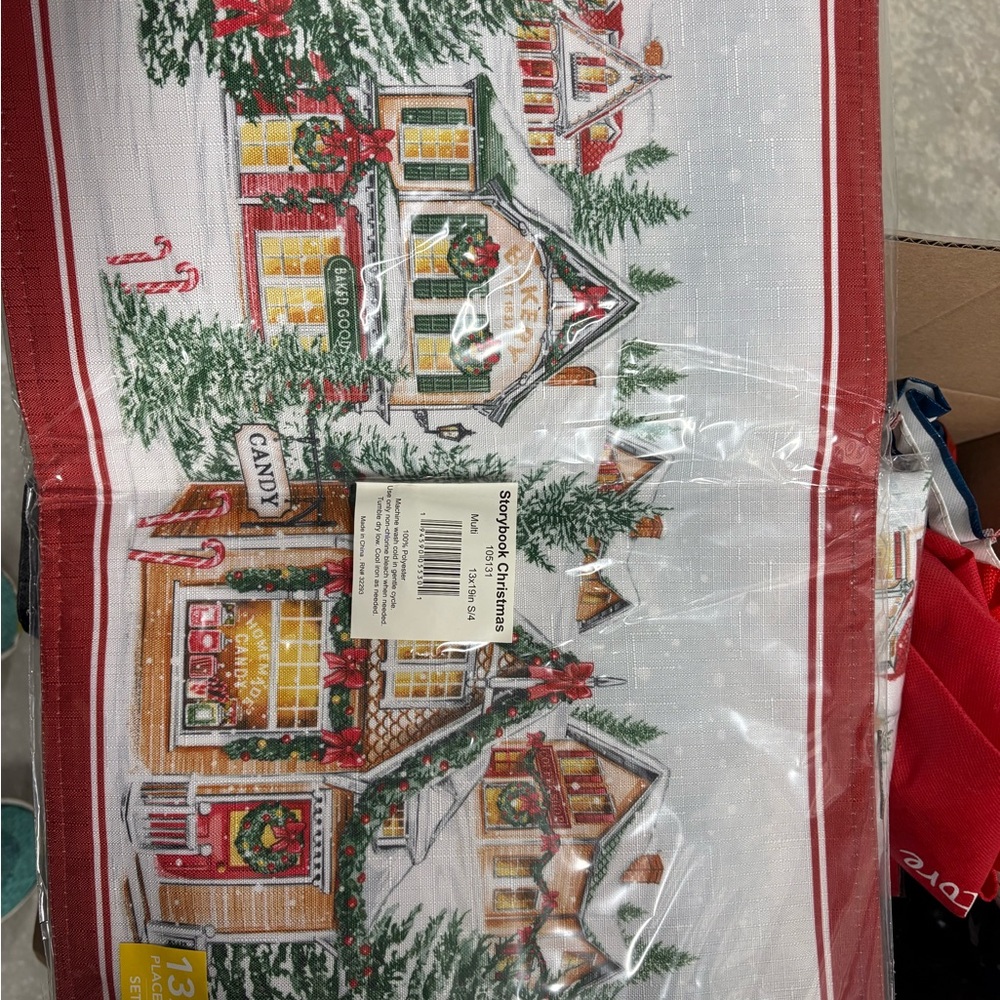 Christmas Village Table placemats (4)